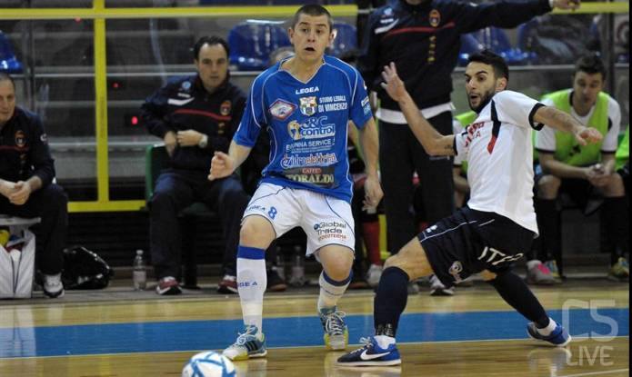 Vai all'articolo: Playoff, finale di andata: primo round al Napoli Futsal S.Maria, Cagliari ko 7-5