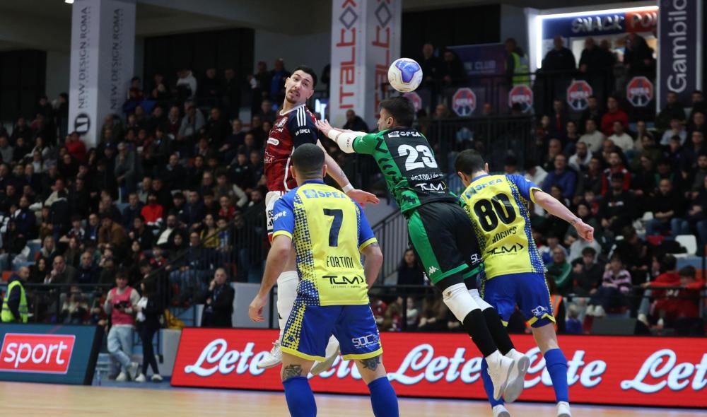 Pirossigeno Cosenza, stavolta la rimonta non riesce: la L84 Torino si impone di misura