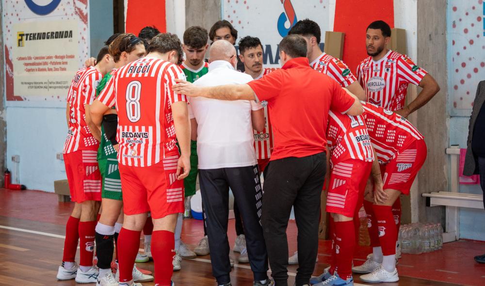 Segna solo Severo, espulso Nicolodi: il Sulmona si arrende 2-1 a Giovinazzo all'andata
