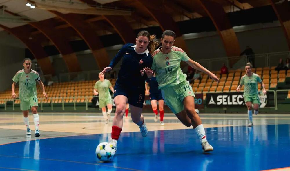 Qualificazione all’Europeo: una grande Italia batte 4-0 la Francia. Tutto aperto per volare a Croazia 2027