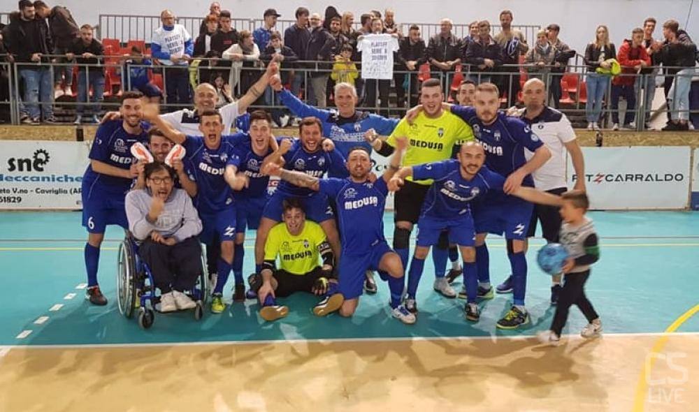 Mateo scatenato, Sangio con gli attributi. Le grane per il return match